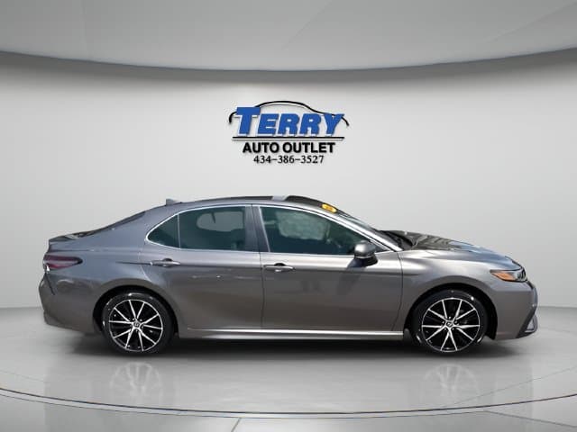 2024 Toyota Camry SE Photo in Lynchburg VA 24502