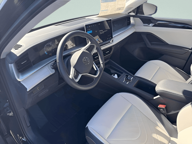 2025 Volkswagen Tiguan 2.0T SE Photo in Forest VA 24551