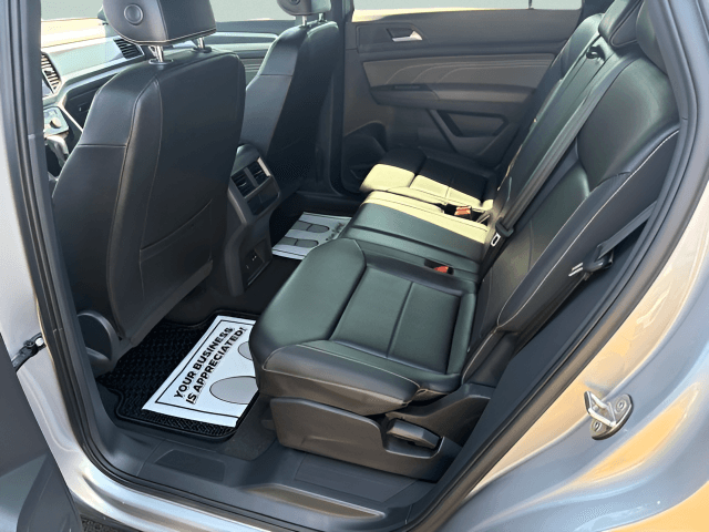 2023 Volkswagen Atlas Cross Sport 3.6L V6 SEL Photo in Lynchburg VA 24502