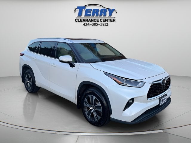 2021 Toyota Highlander XLE Photo in Lynchburg VA 24502