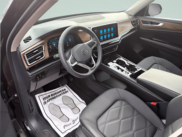 2024 Volkswagen Atlas 2.0T SE w/Technology Photo in Forest VA 24551