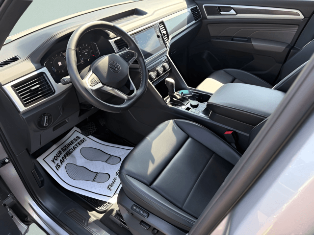 2023 Volkswagen Atlas Cross Sport 3.6L V6 SEL Photo in Lynchburg VA 24502