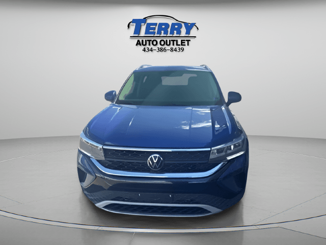2024 Volkswagen Taos 1.5T SE Photo in Lynchburg VA 24502