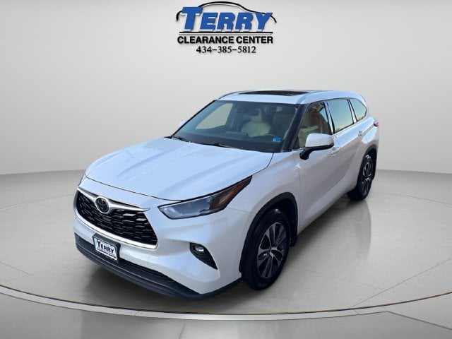 2021 Toyota Highlander XLE Photo in Lynchburg VA 24502