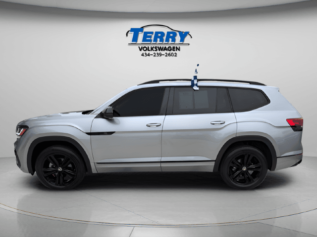 2023 Volkswagen Atlas 3.6L V6 SEL R-Line Photo in Forest VA 24551