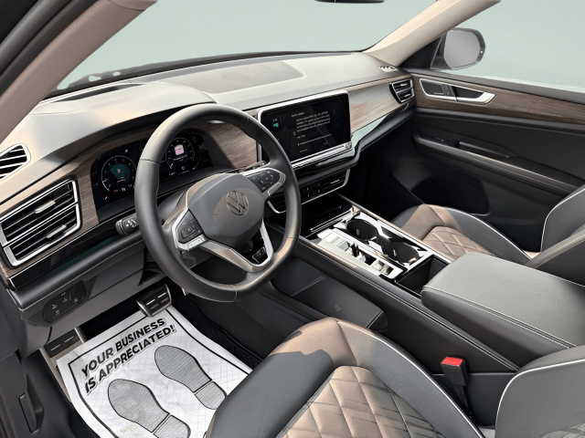2026 Volkswagen Atlas 2.0T SEL Premium R-Line Photo in Lynchburg VA 24502