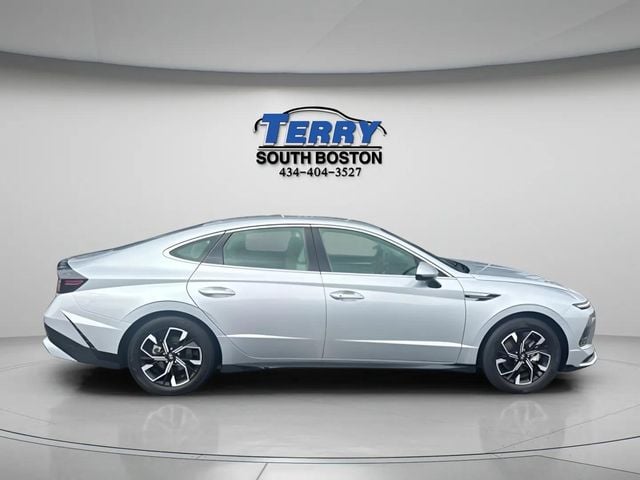 2025 Hyundai Sonata SEL Photo in Boston VA 24592