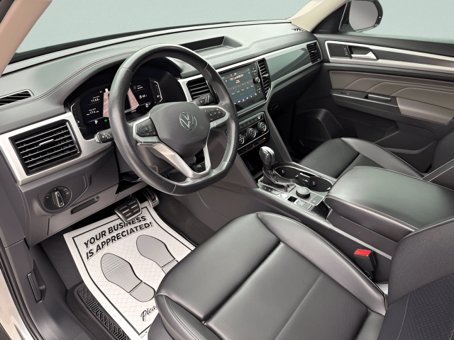 2023 Volkswagen Atlas 3.6L V6 SEL R-Line Photo in Forest VA 24551