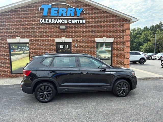 2024 Volkswagen Taos 1.5T S Photo in Lynchburg VA 24502