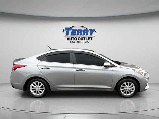 2022 Hyundai Accent SEL Photo in Lynchburg VA 24502
