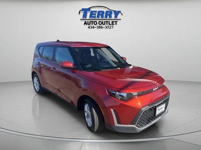 2024 Kia Soul LX Photo in Lynchburg VA 24502