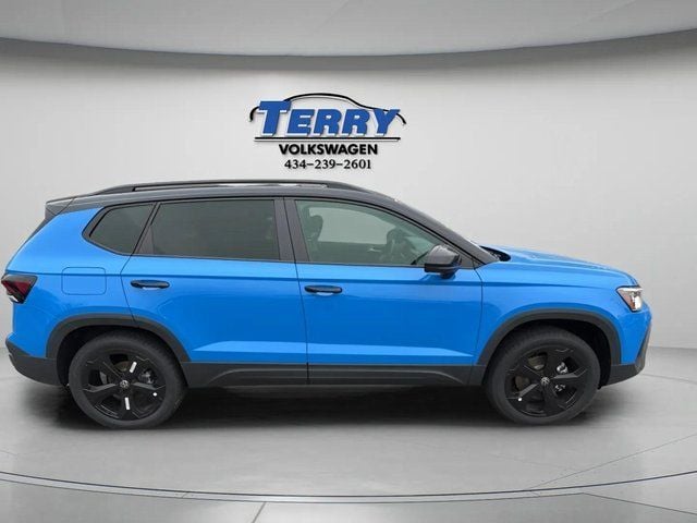 2025 Volkswagen Taos 1.5T SE Black Photo in Lynchburg VA 24502