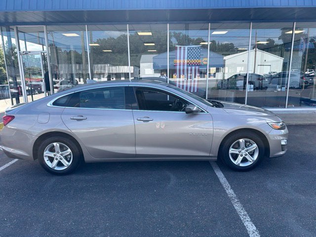 2024 Chevrolet Malibu LT Photo in Boston VA 24592