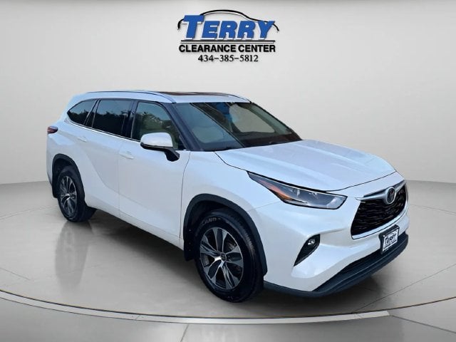 2021 Toyota Highlander XLE Photo in Lynchburg VA 24502