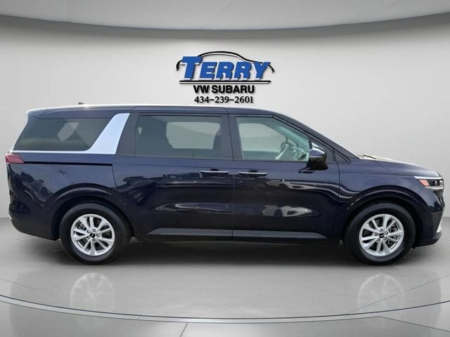 2024 Kia Carnival LX Photo in Lynchburg VA 24502