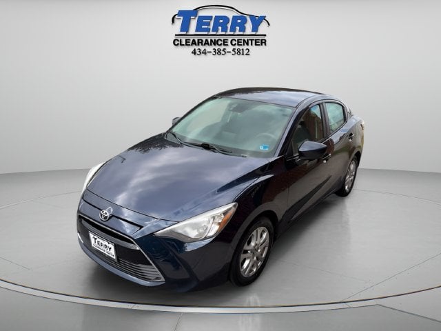 Pre-Owned 2018 Toyota Yaris iA Base - photo - 3