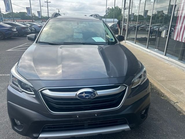 Pre-Owned 2022 Subaru Outback Limited - photo - 1