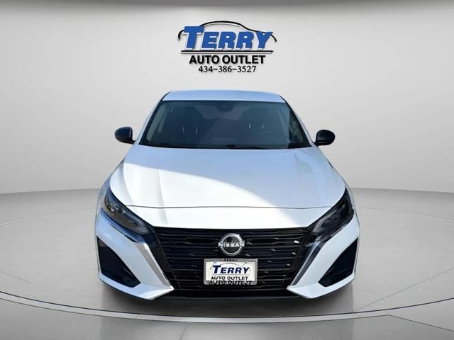 Pre-Owned 2025 Nissan Altima 2.5 SV - photo - 2
