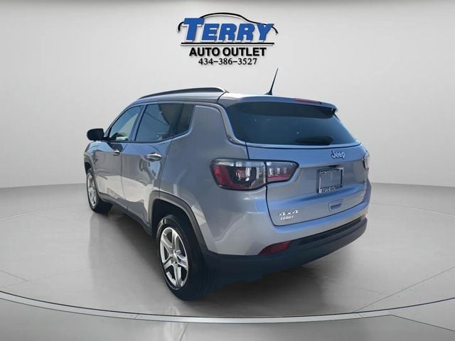 Pre-Owned 2024 Jeep Compass Latitude - photo - 4