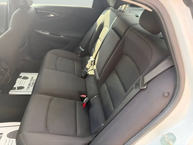 Pre-Owned 2023 Chevrolet Malibu LT - photo - 5