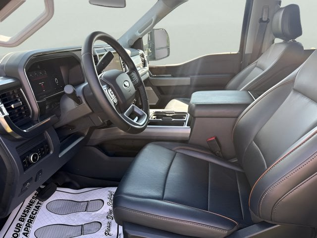 Pre-Owned 2025 Ford F-350SD Lariat - photo - 4