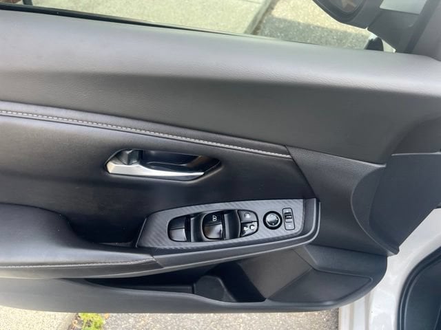 Pre-Owned 2022 Nissan Sentra SV - photo - 8