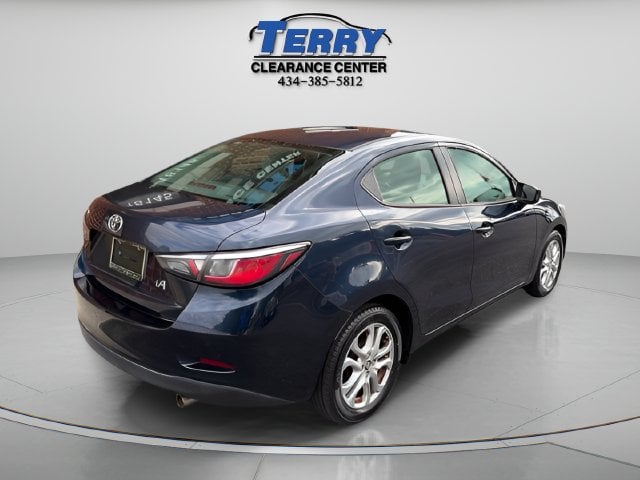 Pre-Owned 2018 Toyota Yaris iA Base - photo - 4
