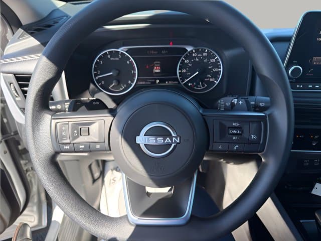 Pre-Owned 2024 Nissan Rogue S - photo - 10