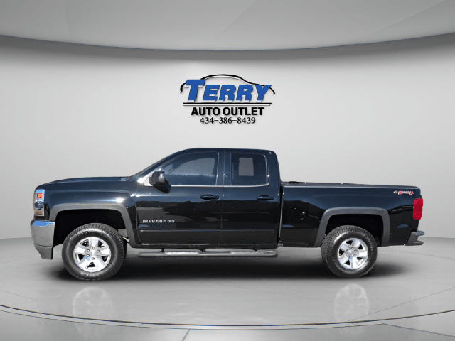 Pre-Owned 2017 Chevrolet Silverado 1500 LT - photo - 3