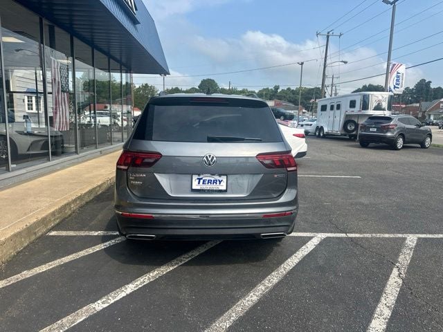 Pre-Owned 2020 Volkswagen Tiguan 2.0T SE - photo - 3