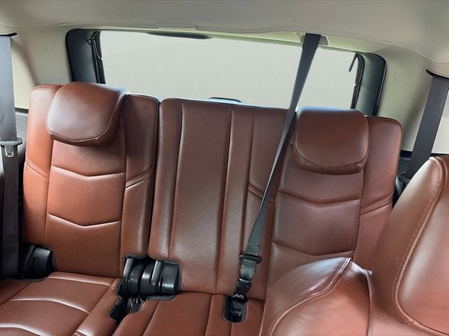 Pre-Owned 2019 Cadillac Escalade Luxury - photo - 8