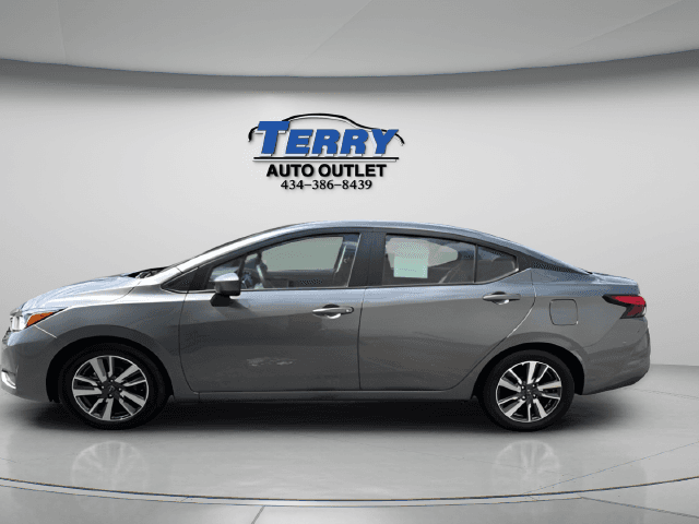 Pre-Owned 2023 Nissan Versa 1.6 SV - photo - 2