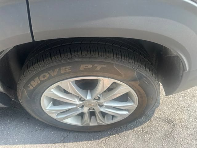 Pre-Owned 2023 Chevrolet TrailBlazer LS - photo - 17