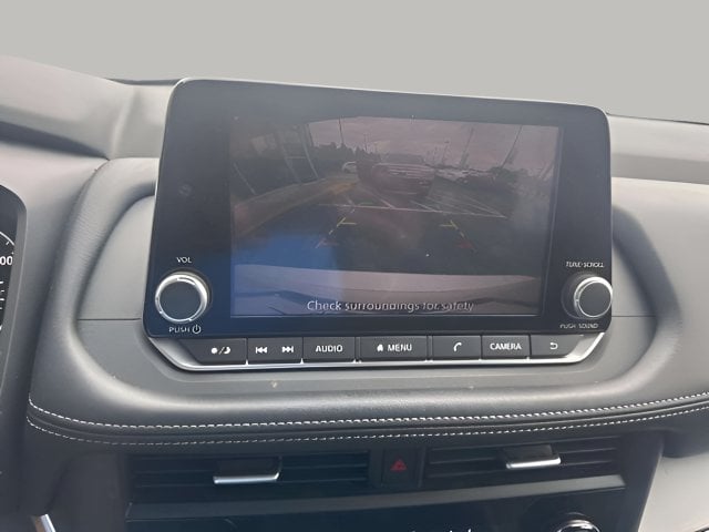 Pre-Owned 2024 Nissan Rogue SV - photo - 7