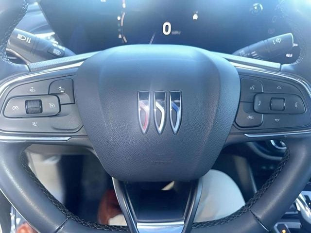 Pre-Owned 2025 Buick Envista Sport Touring - photo - 9