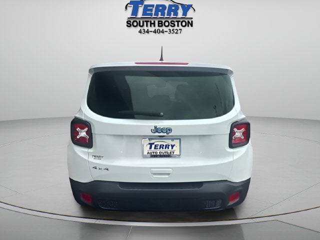 Pre-Owned 2023 Jeep Renegade Latitude - photo - 3