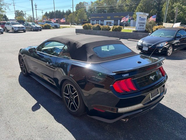 Pre-Owned 2018 Ford Mustang EcoBoost Premium - photo - 3