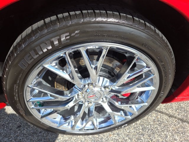 Pre-Owned 2005 Chevrolet Corvette Base - photo - 17