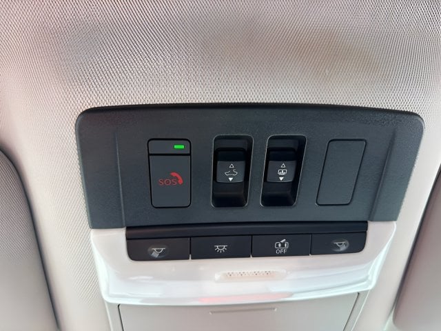 Pre-Owned 2022 Nissan Pathfinder Platinum - photo - 15