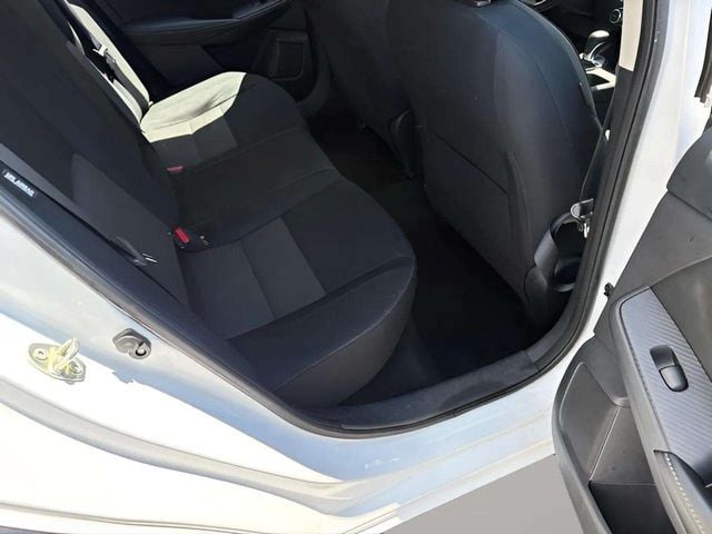 Pre-Owned 2021 Nissan Sentra SV - photo - 8