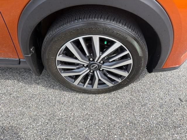 Pre-Owned 2023 Nissan Kicks SR - photo - 26