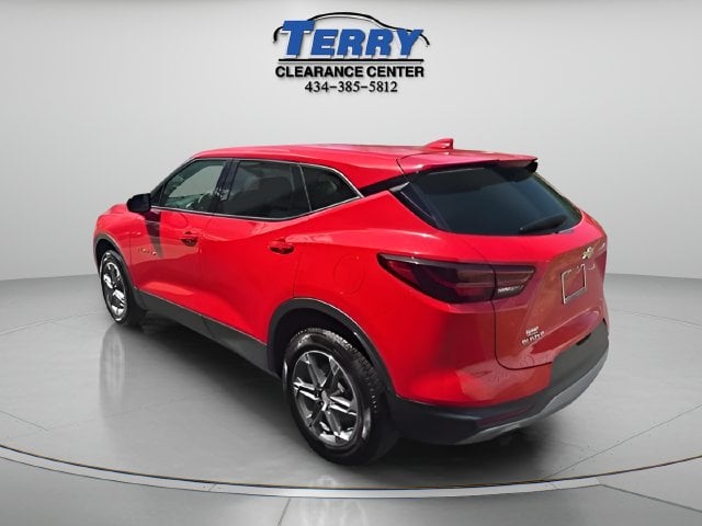 Pre-Owned 2023 Chevrolet Blazer LT - photo - 3