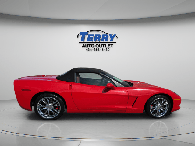 Pre-Owned 2005 Chevrolet Corvette Base - photo - 0