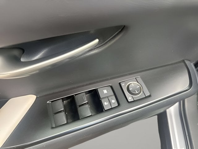 Pre-Owned 2019 Lexus UX 250h Base - photo - 16