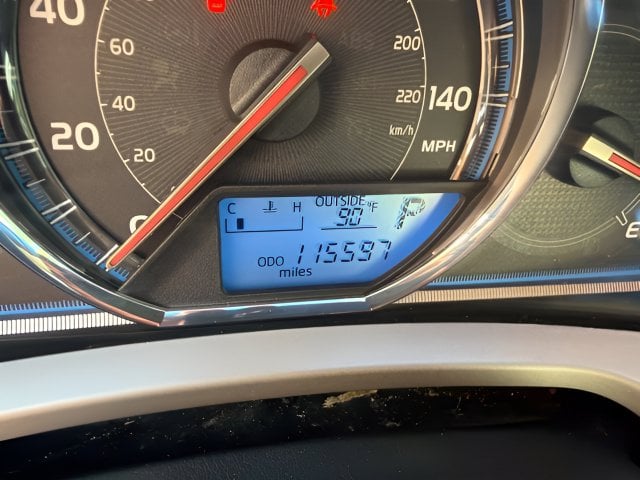 Pre-Owned 2015 Toyota RAV4 Limited - photo - 14