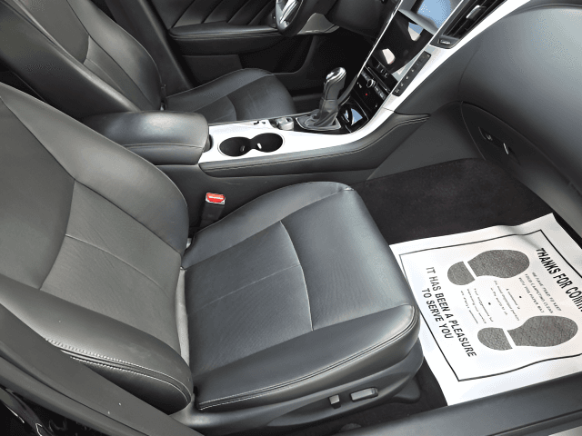 Pre-Owned 2023 INFINITI Q50 LUXE - photo - 20