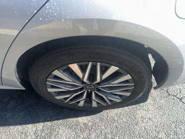Pre-Owned 2023 Nissan Altima 2.5 SV - photo - 19