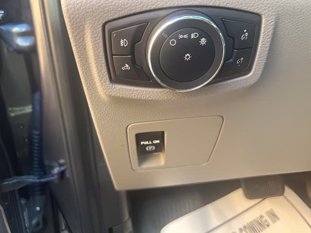 Pre-Owned 2019 Ford F-150 XL - photo - 11