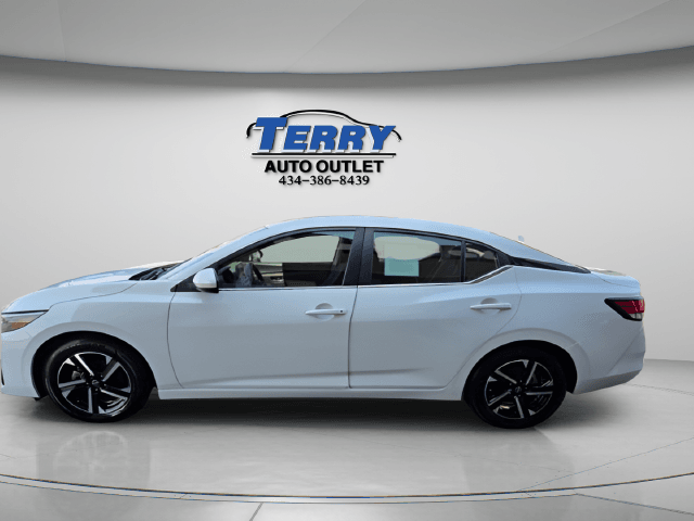 Pre-Owned 2024 Nissan Sentra SV - photo - 2