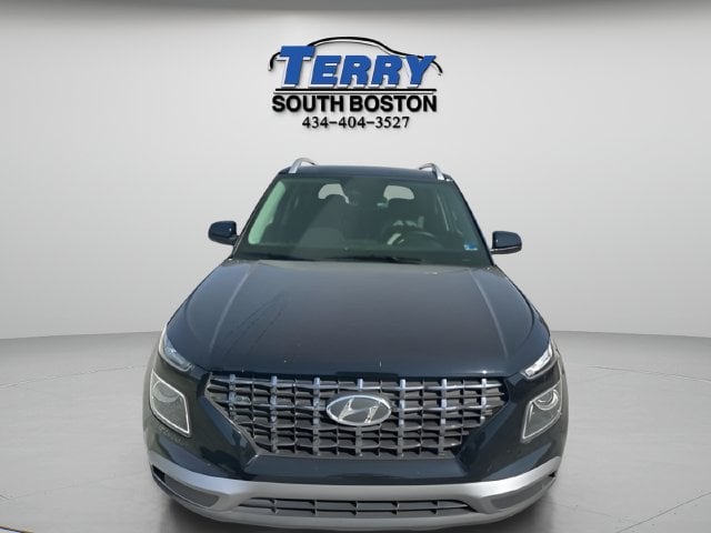 Pre-Owned 2025 Hyundai Venue SEL - photo - 1